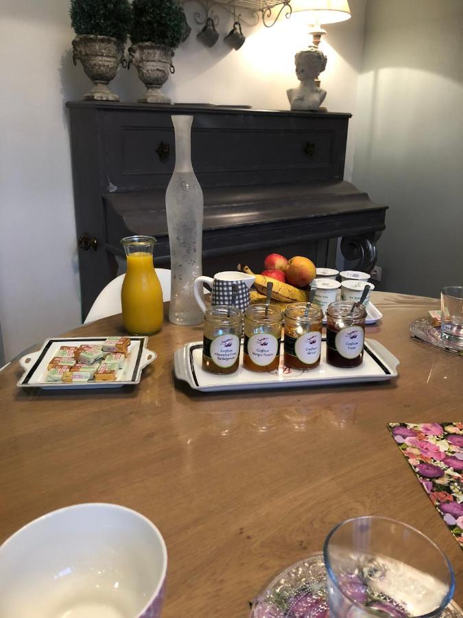 La Demeure Bed and Breakfast Sillé-le-Guillaume Eksteriør billede